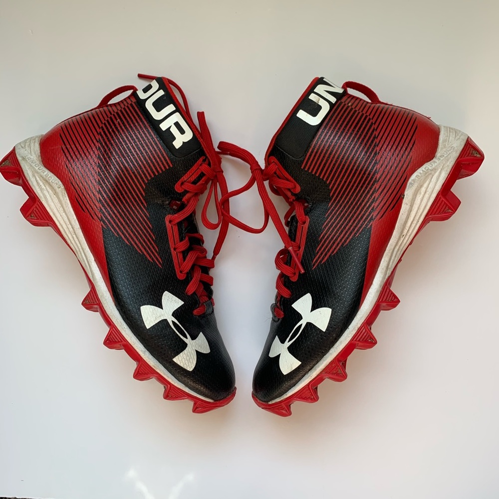 Under Armour Boys Cleats Size 4 - Picture 2 of 7